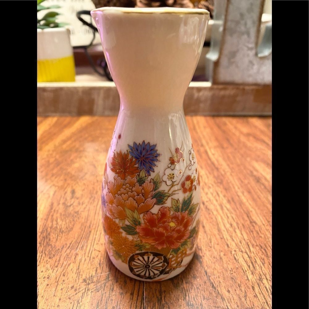 Original Artmark Sake bottle made in Japan TM crackle glaze finish